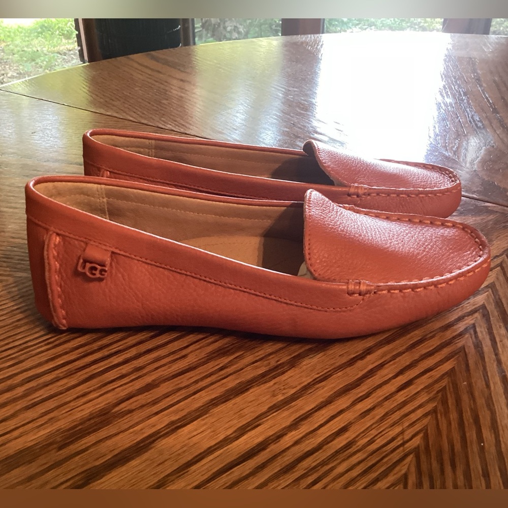 UGG Women's Orange Loafers